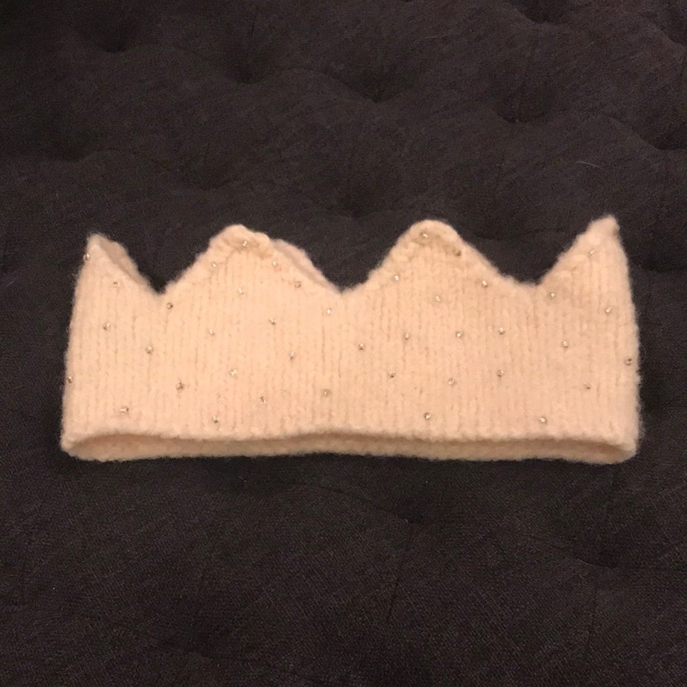 Crown knit headband